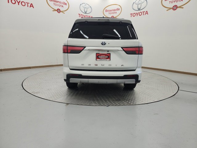 Used 2024 Toyota Sequoia Capstone AWD/4WD image 4