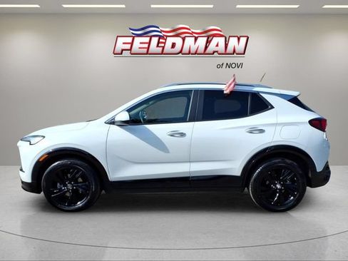 Used 2024 Buick Encore GX Sport Touring w/ Comfort Package FWD image 2