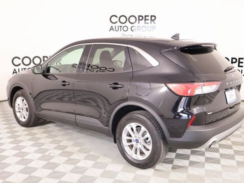 Used 2022 Ford Escape SE image 21