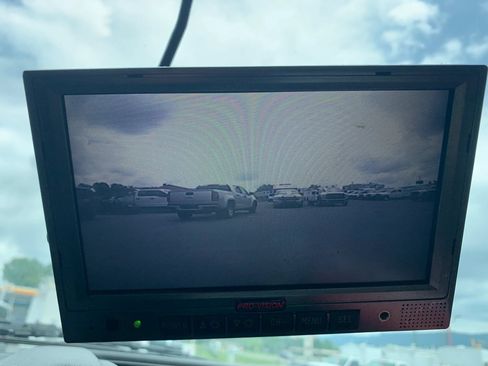 Used 2019 Ford F550 4x4 Regular Cab Super Duty image 17