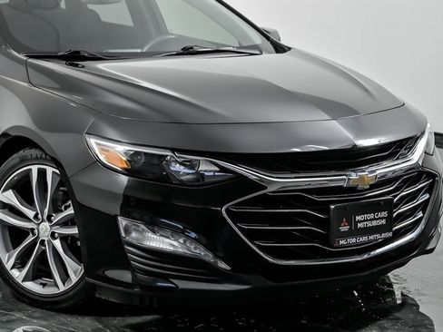 Used 2023 Chevrolet Malibu LT FWD image 2