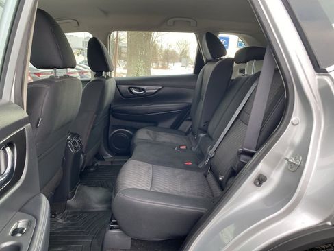 Used 2018 Nissan Rogue S image 13