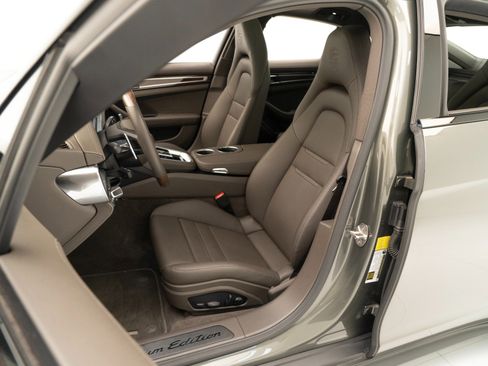 Certified 2023 Porsche Panamera 4 Platinum Edition image 5