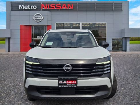 New 2026 Nissan Kicks SV w/ Cold Weather Package FWD image 2