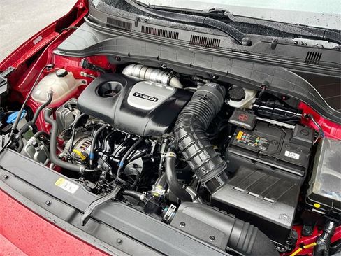 Used 2021 Hyundai Kona Limited image 28