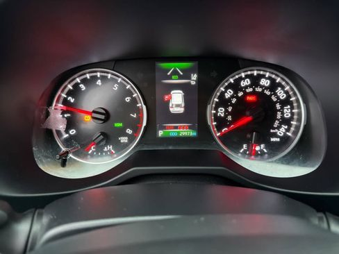 Used 2022 Toyota RAV4 LE image 5