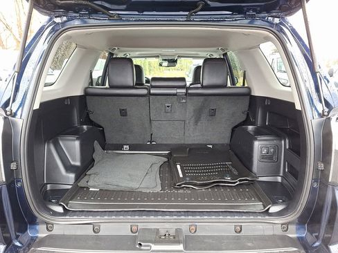 Used 2020 Toyota 4Runner TRD Off-Road Premium image 31