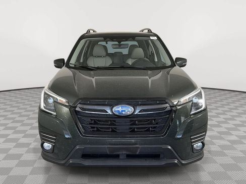 Used 2023 Subaru Forester Limited AWD/4WD image 2