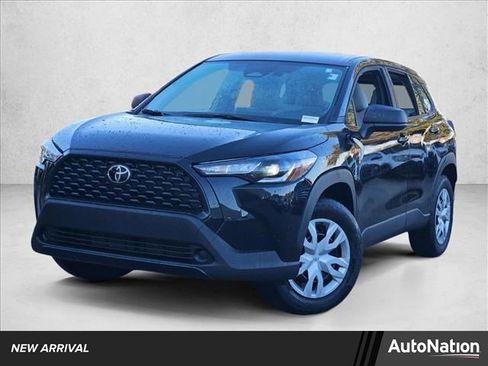 Used 2025 Toyota Corolla Cross L image 1