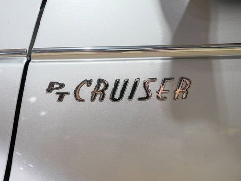 Used 2001 Chrysler PT Cruiser FWD image 22