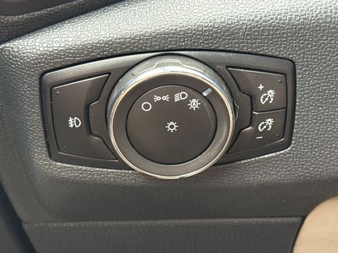 Used 2019 Ford EcoSport SE FWD image 23