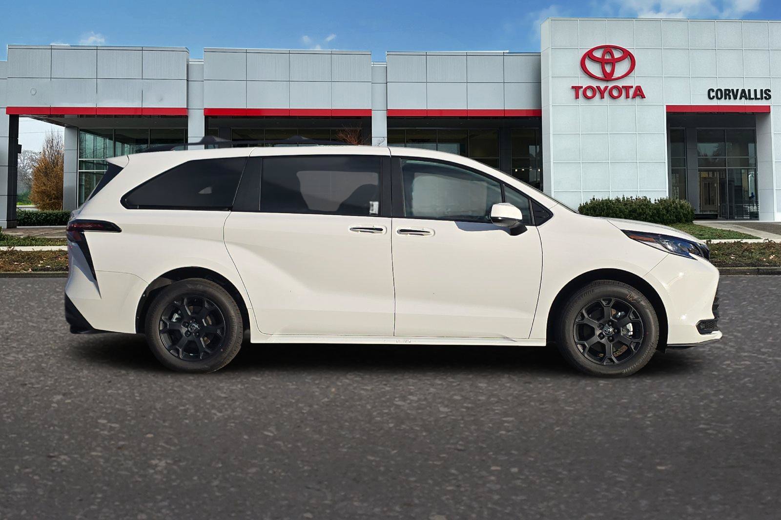 New 2026 Toyota Sienna XLE Woodland Edition AWD/4WD image 4