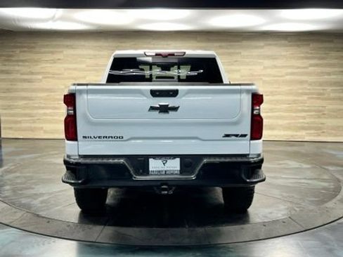 Used 2025 Chevrolet Silverado 1500 ZR2 w/ Technology Package AWD/4WD image 20