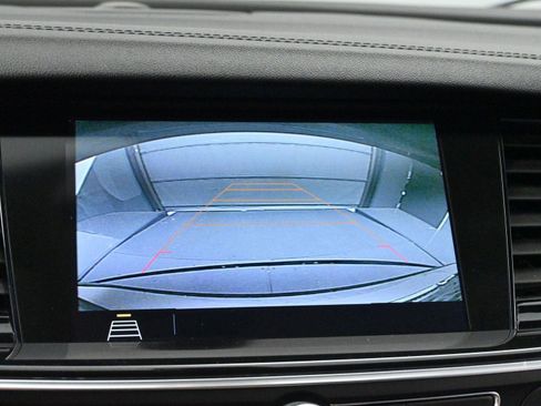 Used 2019 Buick Regal Essence w/ Sights and Sounds Package AWD/4WD image 20
