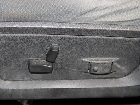 Used 2017 RAM 1500 Big Horn RWD image 16