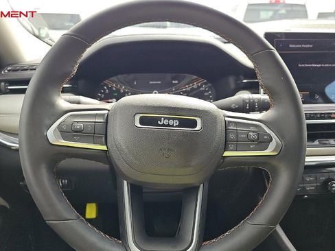 Used 2022 Jeep Compass Limited image 12