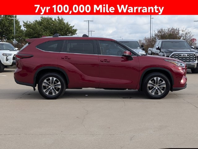 Certified 2026 Toyota Highlander XLE AWD/4WD image 4