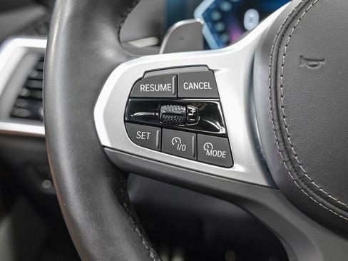 Used 2023 BMW X7 xDrive40i w/ M Sport Package image 19