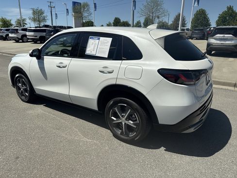 Used 2024 Honda HR-V EX-L image 5