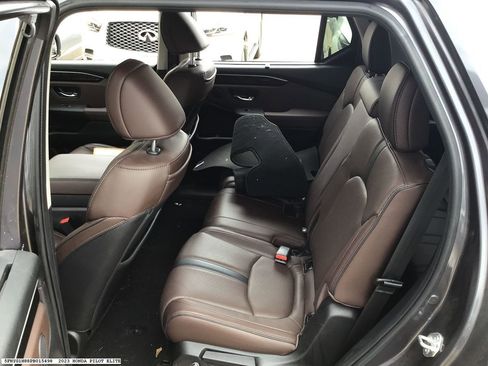 Used 2023 Honda Pilot Elite image 14
