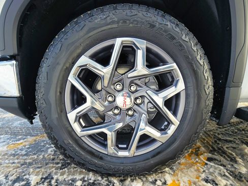 New 2026 GMC Sierra 1500 SLT w/ SLT Premium Plus Package image 11