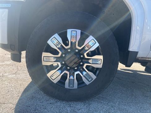 Used 2024 GMC Sierra 2500 Denali w/ Denali Reserve Package image 17