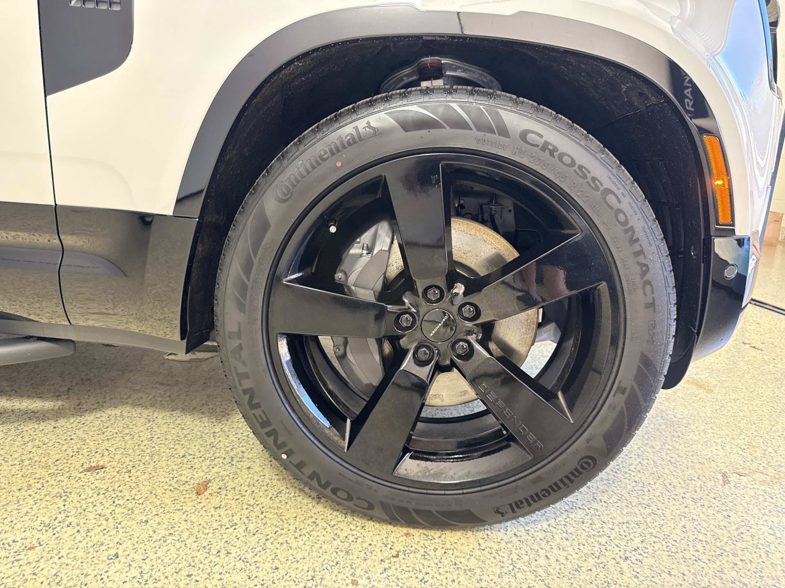 New 2026 Land Rover Defender 110 X-Dynamic SE AWD/4WD image 9