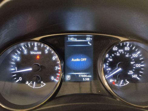 Used 2016 Nissan Rogue SV w/ SV Premium Package image 23