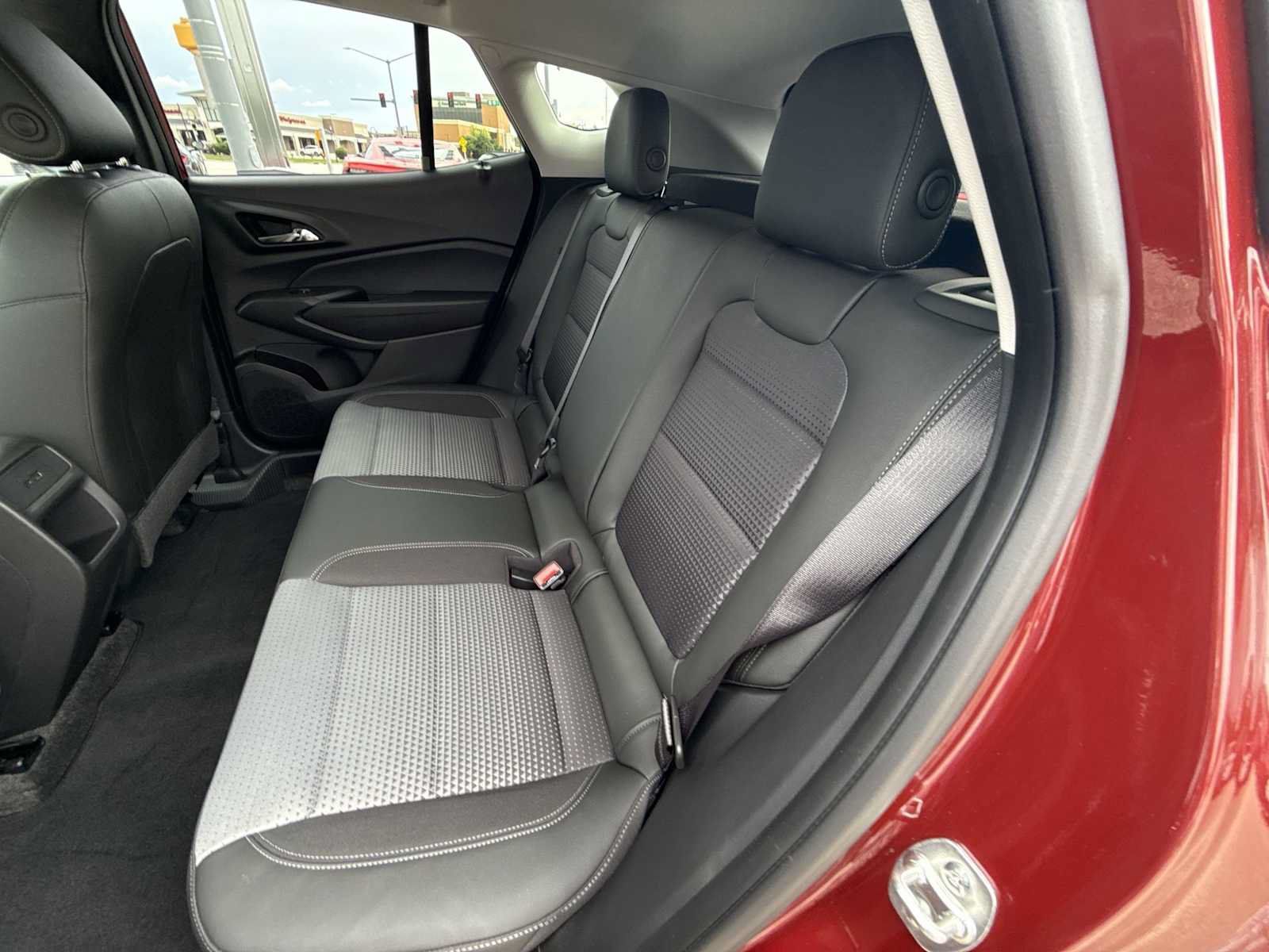 Certified 2024 Chevrolet Trax LT w/ Driver Confidence Package FWD image 23