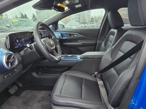 Certified 2025 Chevrolet Equinox EV LT w/ Convenience Package image 28