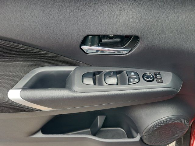 Used 2024 Nissan Kicks SV FWD image 6