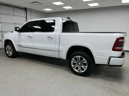 Used 2022 RAM 1500 Limited w/ Body Color Bumper Group AWD/4WD image 7