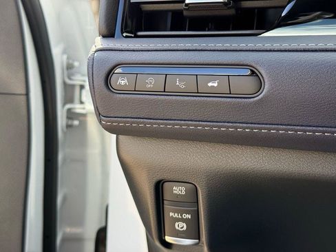 New 2026 INFINITI QX80 4WD image 13