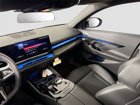 New 2026 BMW i5 w/ Executive Package AWD/4WD image 23