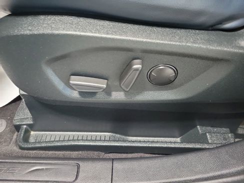 Used 2022 Ford Edge SEL w/ Sport Appearance Package image 33