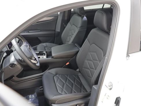 New 2026 Volkswagen Atlas Cross Sport SE image 13