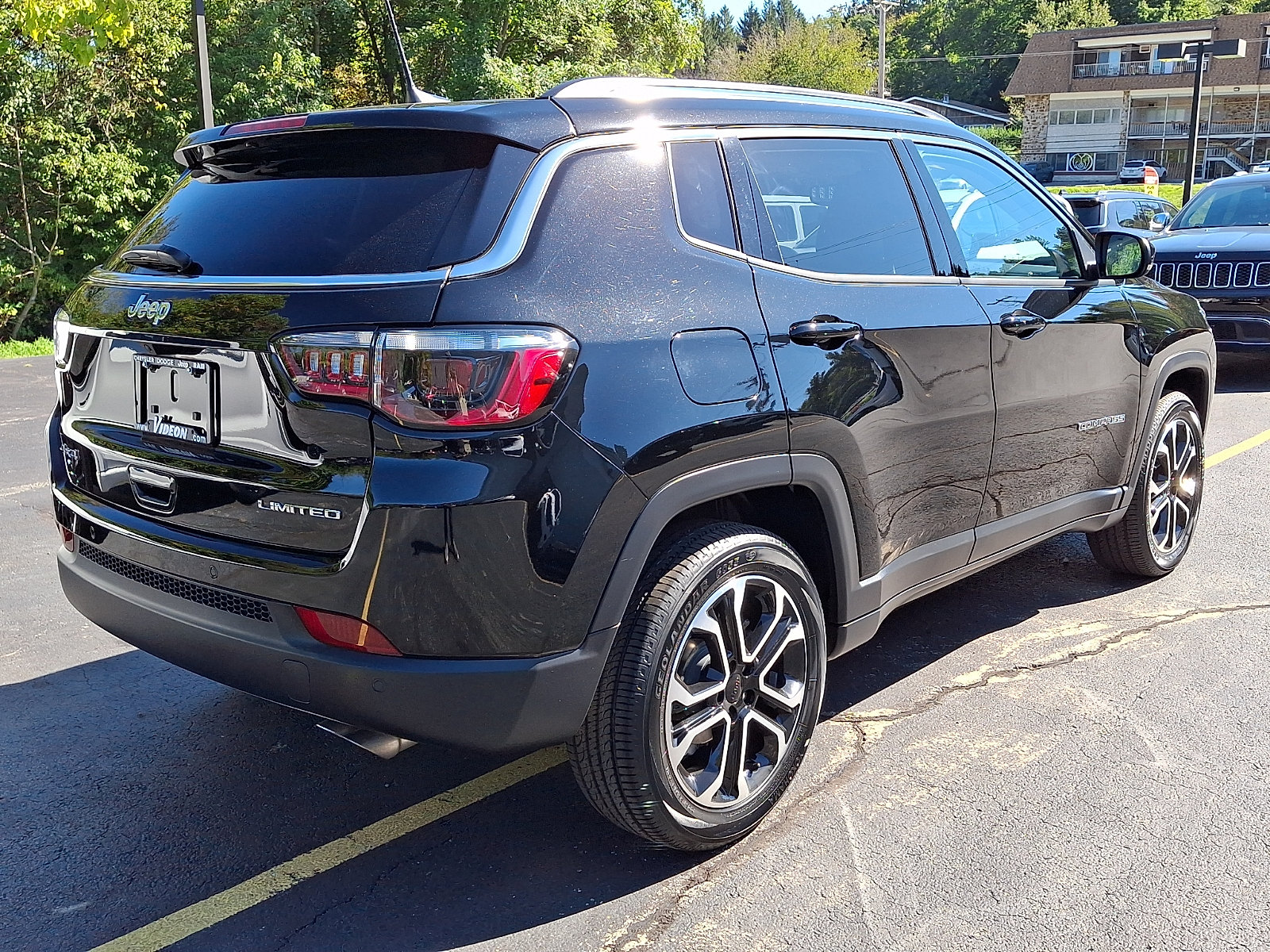Certified 2022 Jeep Compass Limited AWD/4WD image 6