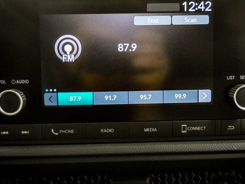 Certified 2023 Honda CR-V EX image 24