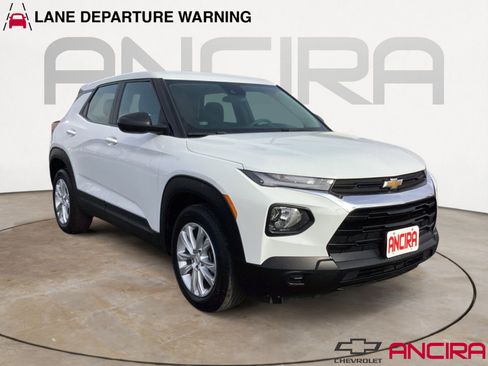 Used 2023 Chevrolet TrailBlazer LS image 1
