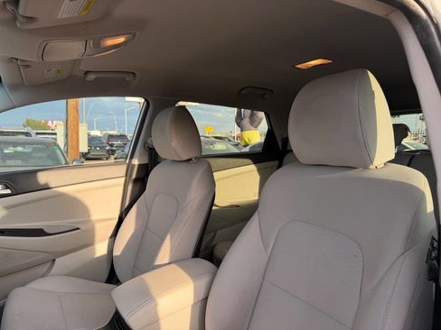Used 2020 Hyundai Tucson SE image 21
