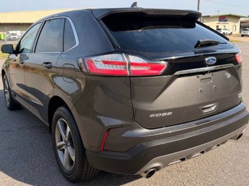 Used 2019 Ford Edge SEL w/ Equipment Group 201A FWD image 13