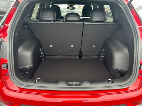 New 2026 Jeep Compass Latitude image 25