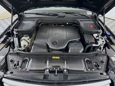 New 2026 Mercedes-Benz GLS 450 4MATIC image 33