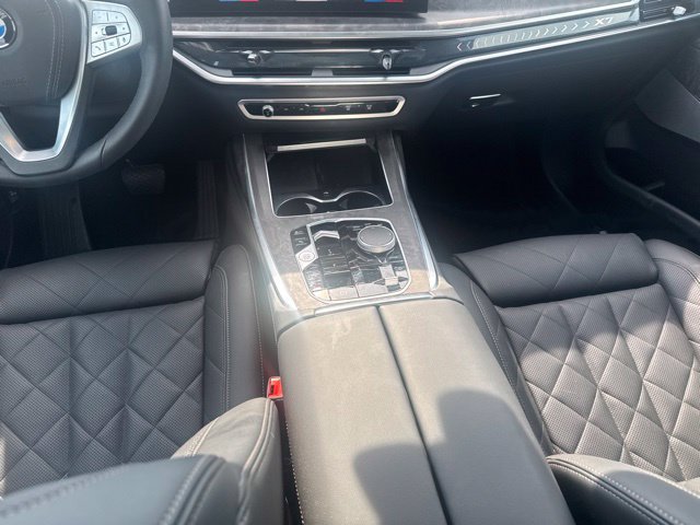 Certified 2026 BMW X7 xDrive40i w/ Premium Package AWD/4WD image 22