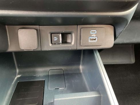 Used 2022 Ford Maverick Lariat w/ Lariat Luxury Package FWD image 25