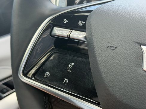 Used 2024 Cadillac Lyriq Luxury RWD image 31