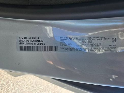 New 2026 Chrysler Pacifica Select image 32