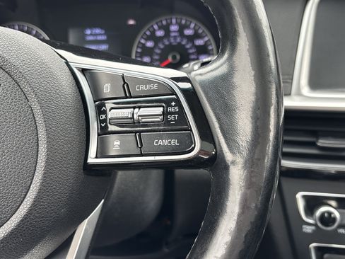 Used 2020 Kia Optima Premium FWD image 25