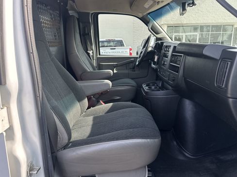 Certified 2021 Chevrolet Express 2500 w/ Driver Convenience Package image 22