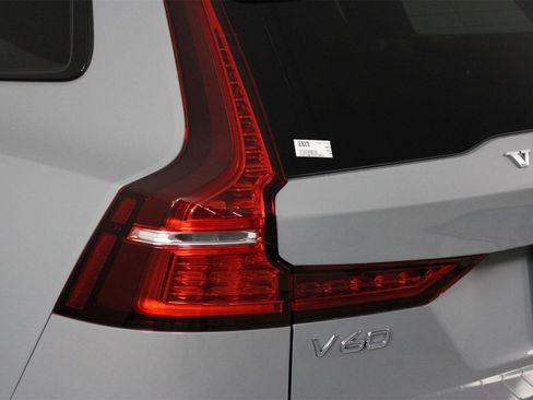 New 2026 Volvo V60 B5 Cross Country Ultra w/ Climate Package image 15